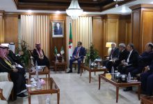 Photo de Le ministre d’État, ministre des Hydrocarbures et des Mines, Arkab : reçoit le CEO du groupe saoudien Abunayyan Holding